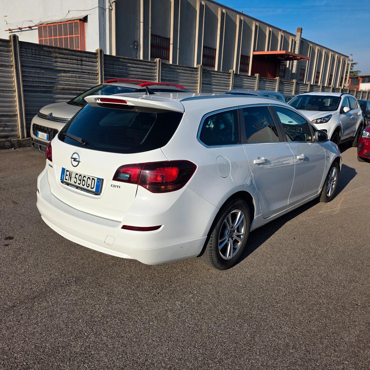 Opel Astra 1.7 CDTI 110CV Sports Tourer Cosmo
