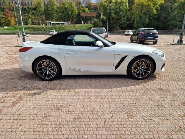 Bmw Z4 20i cc2000 cv 198 km 18000 pari al nuovo iva esposta