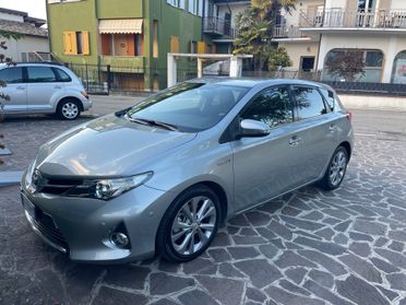 Toyota Auris 1.8 Hybrid Lounge