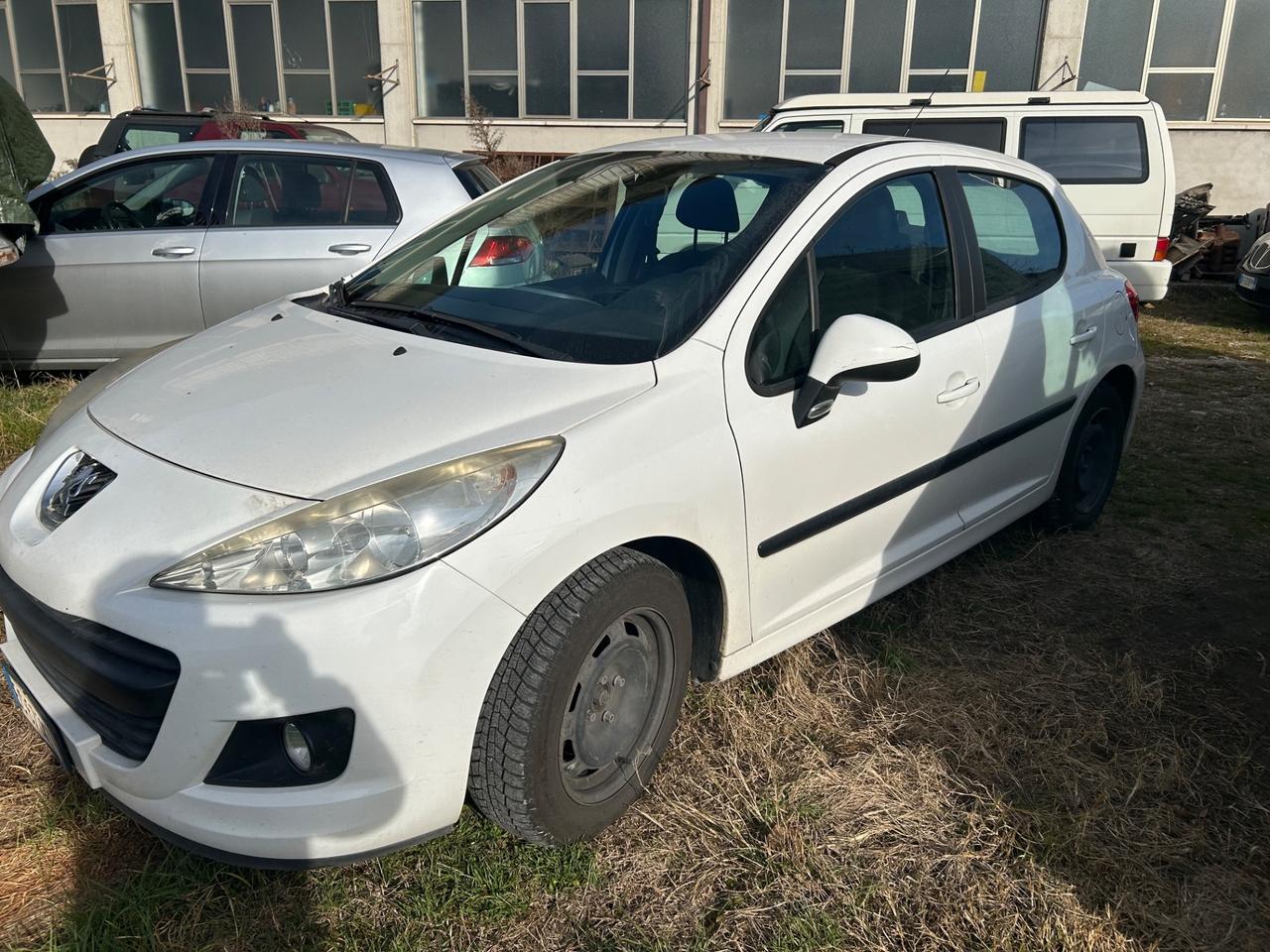 Peugeot 207 1.4 HDi 70CV 5p. X Line