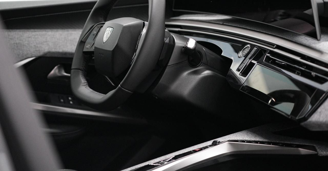 Peugeot 3008 Hybrid 136 e-DCS6 Allure