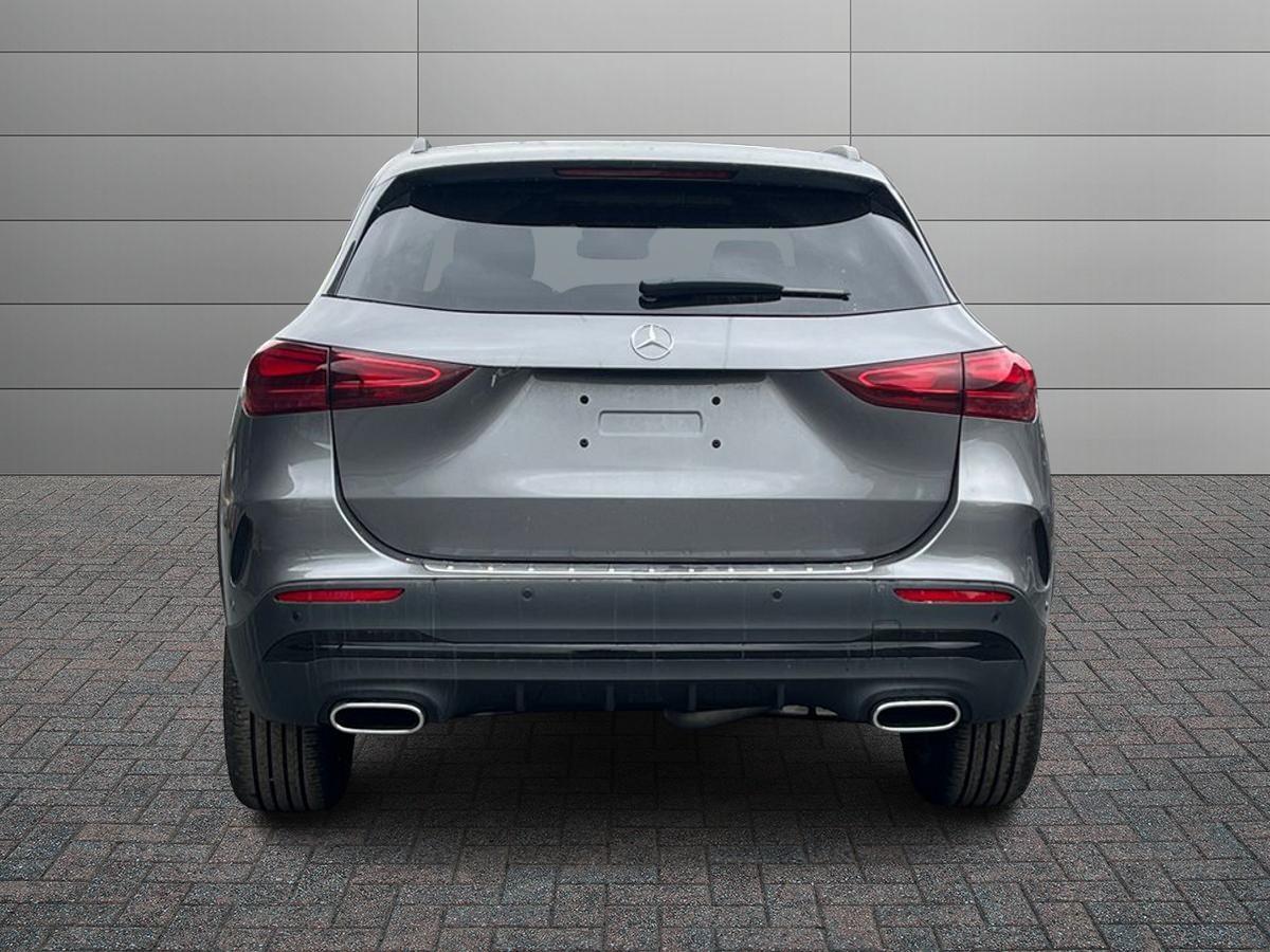 Mercedes-Benz GLA 180 d Automatic