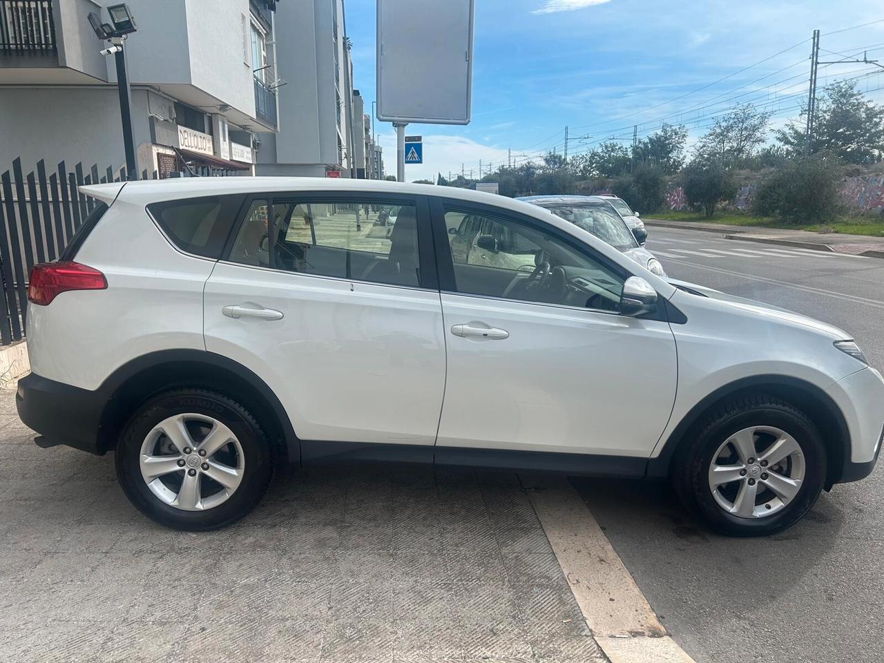 Toyota RAV 4 RAV4 2.0 D-4D 2WD