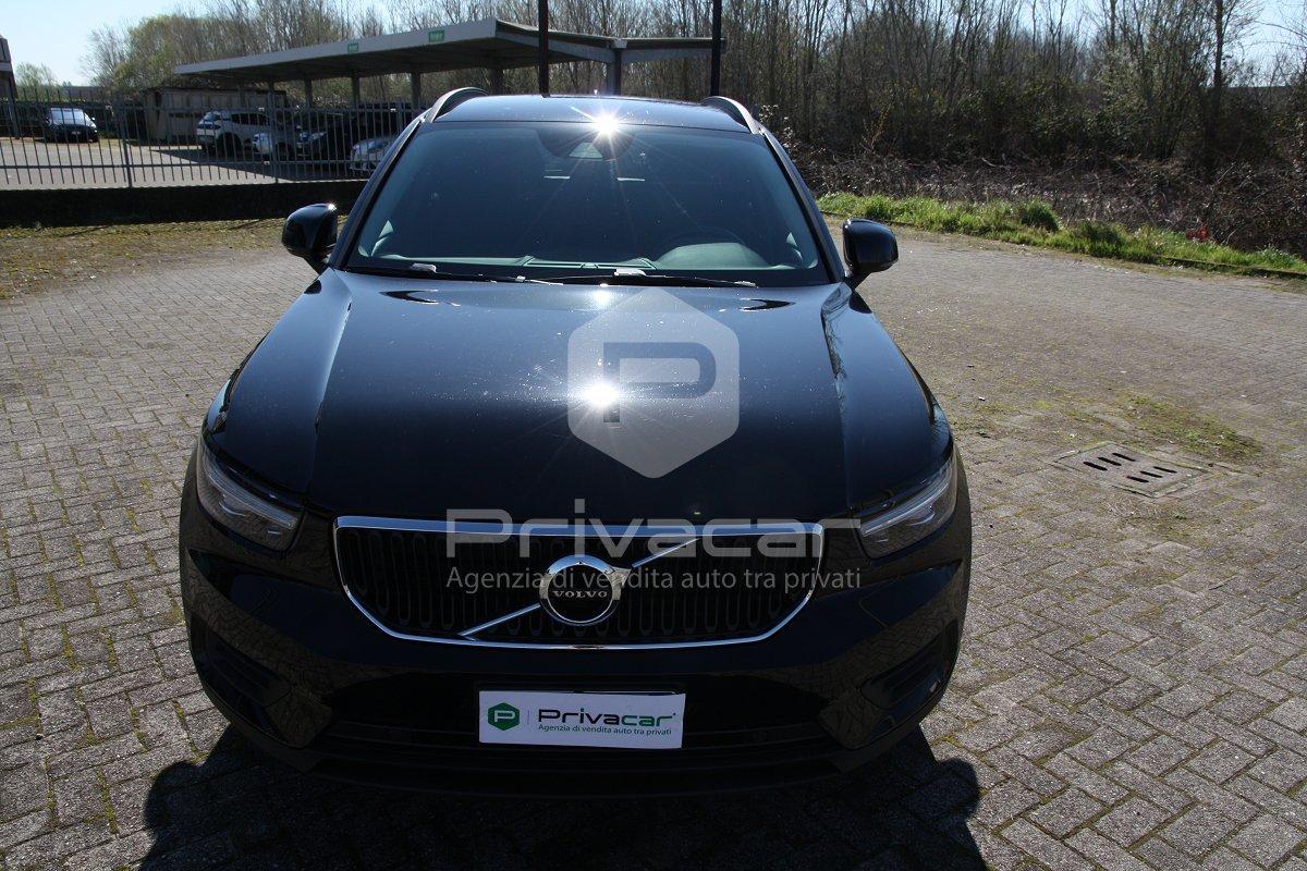 VOLVO XC40 T2 Geartronic Momentum