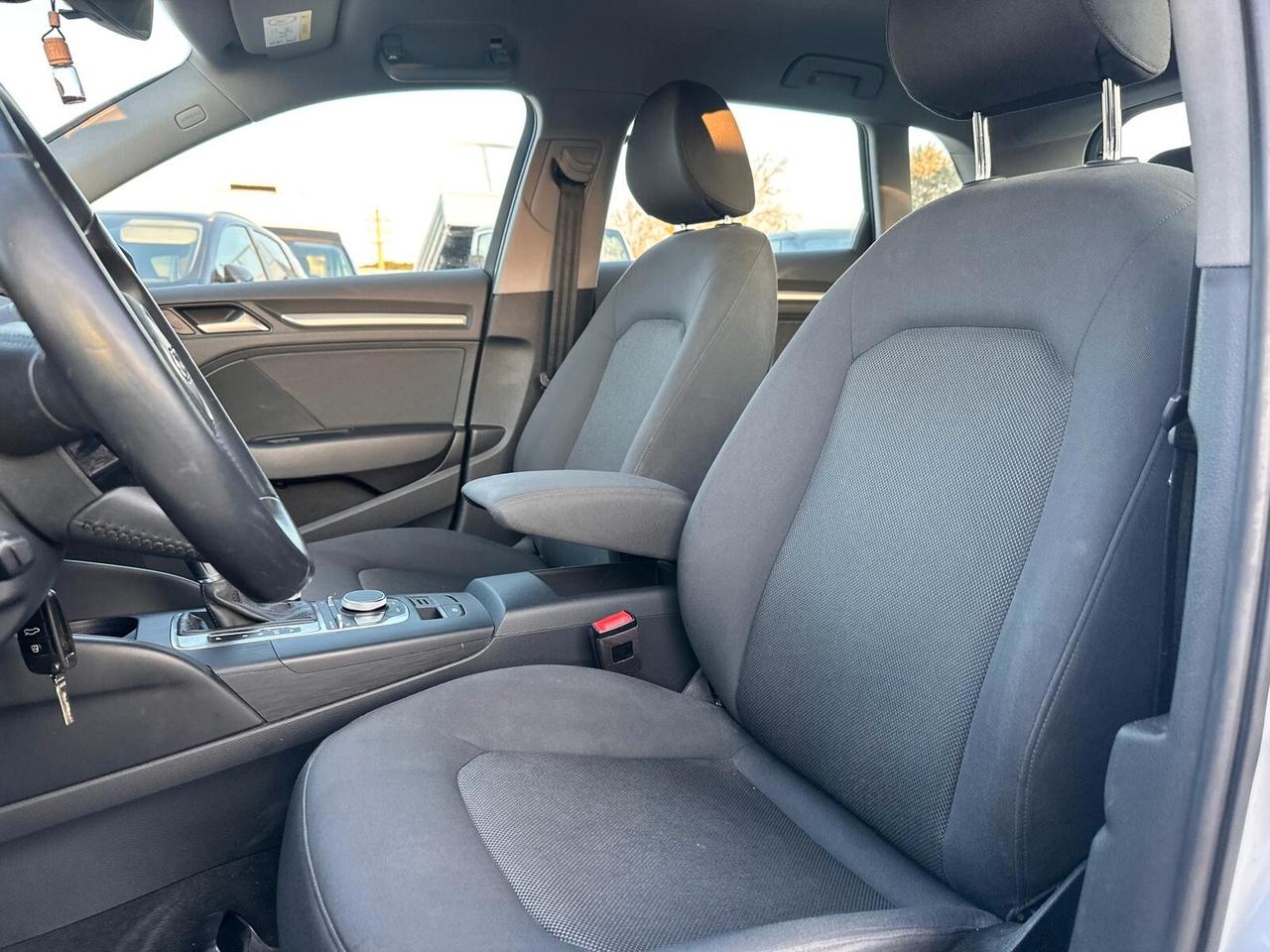 Audi A3 SPB 30 g-tron S tronic IN RIENTRO