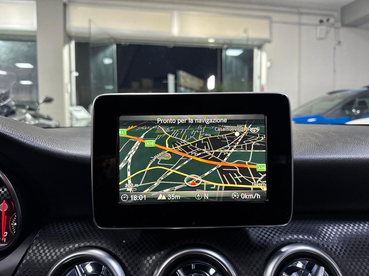 Mercedes A 180d Automatic Total Black 2018