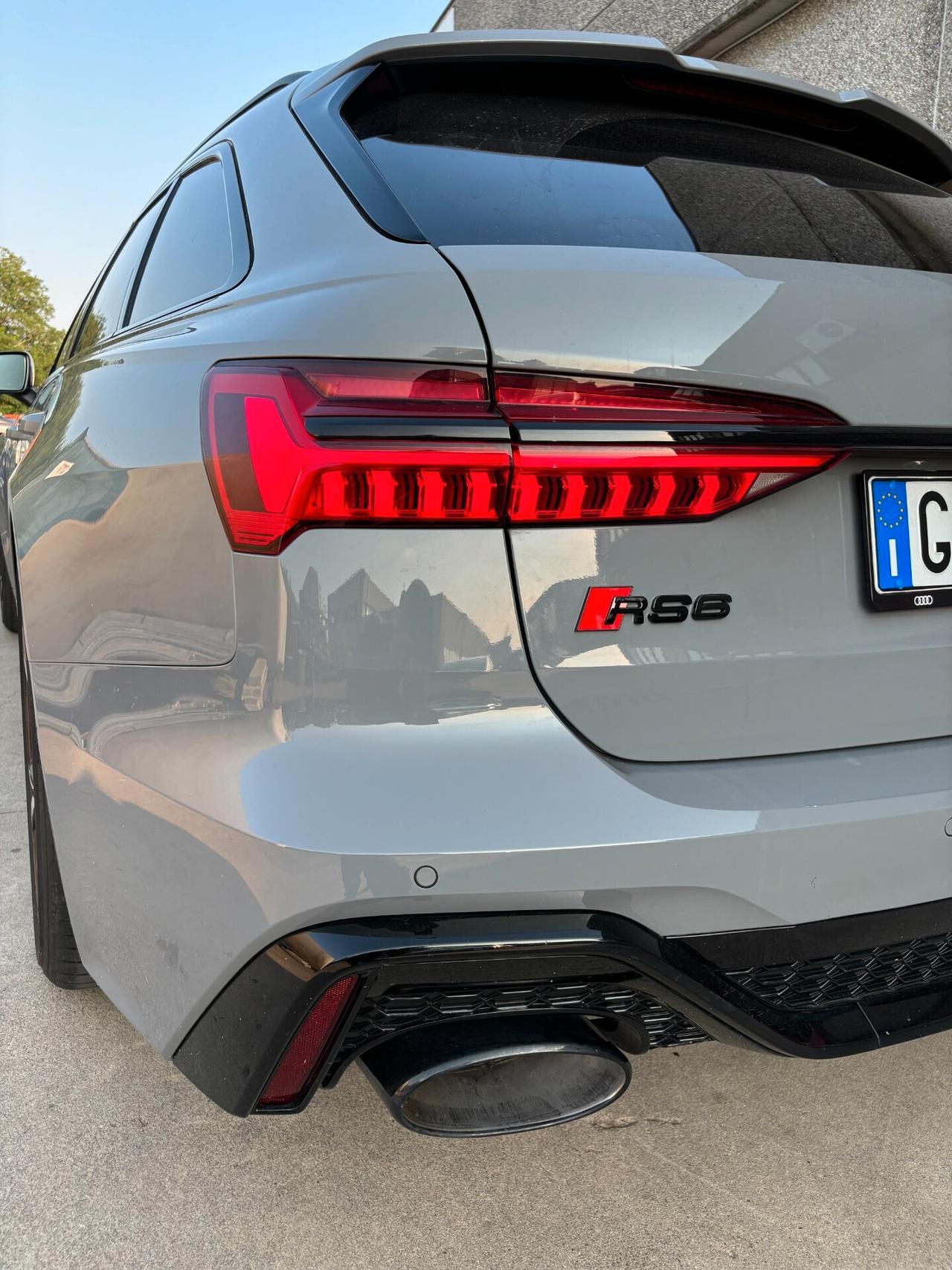 Audi A6 RS 6 Avant 4.0 TFSI V8 quattro tiptronic