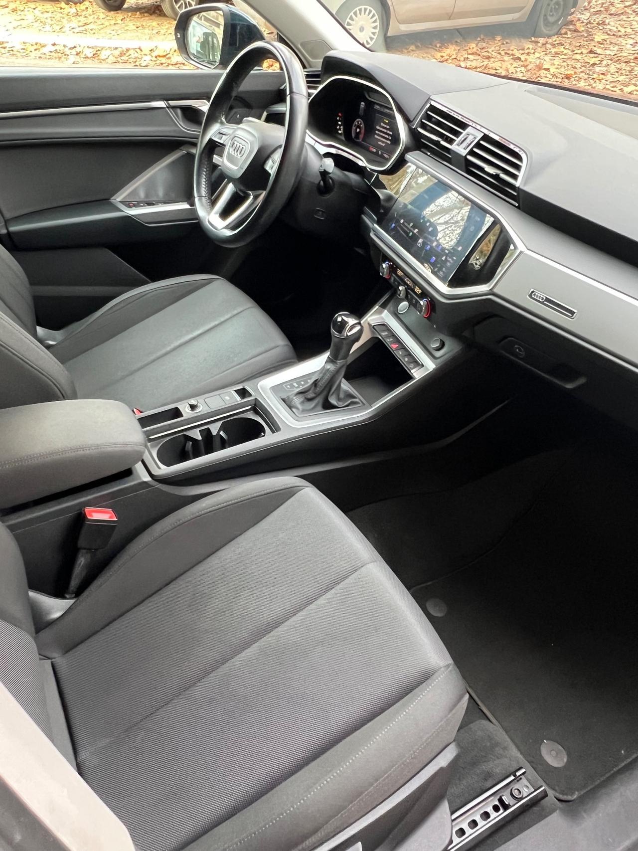 Audi Q3 35 TDI S tronic Business Advanced