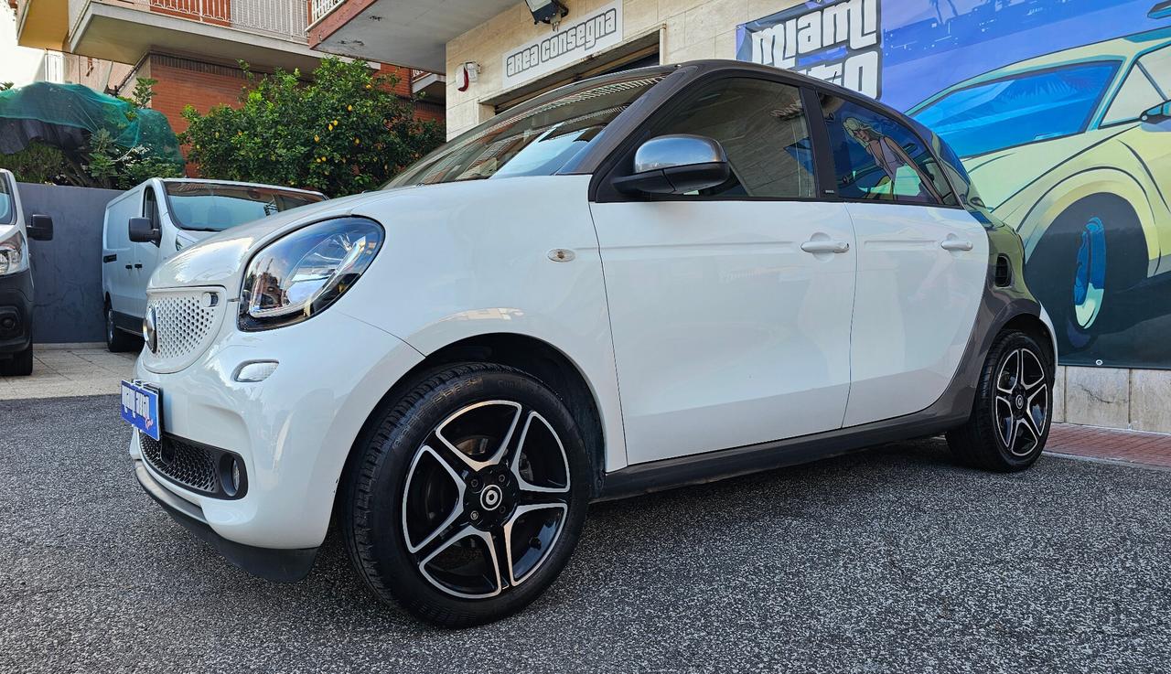 Smart Forfour 70 1.0 twinamic Passion PACK SPORT NAV ANDROID CARVERTICAL OK