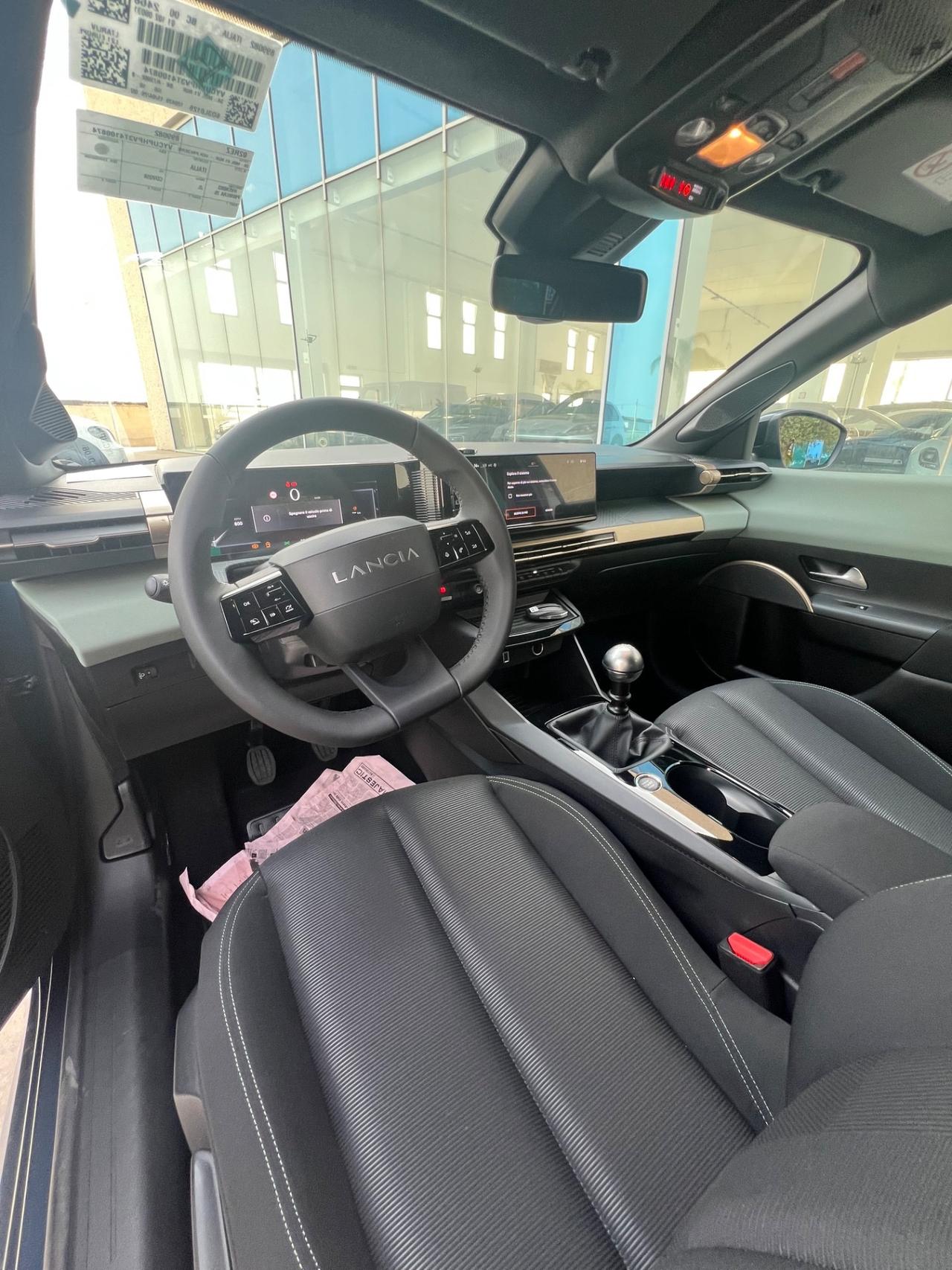 Lancia Ypsilon 1.2 turbo 100CV - possibilità noleggio no scoring