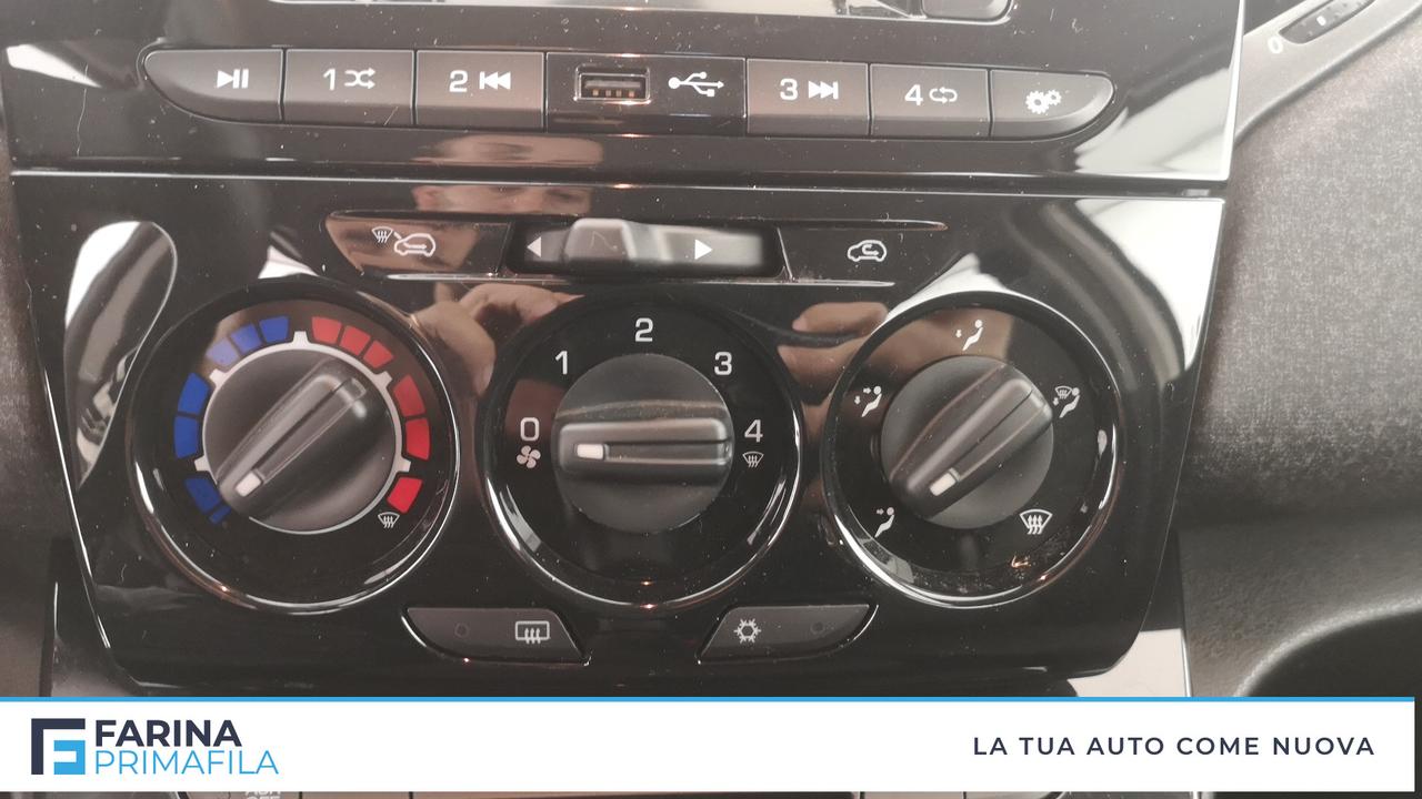 LANCIA Ypsilon III 2021 - Ypsilon 1.0 firefly hybrid Silver s&s 70cv 5p.ti