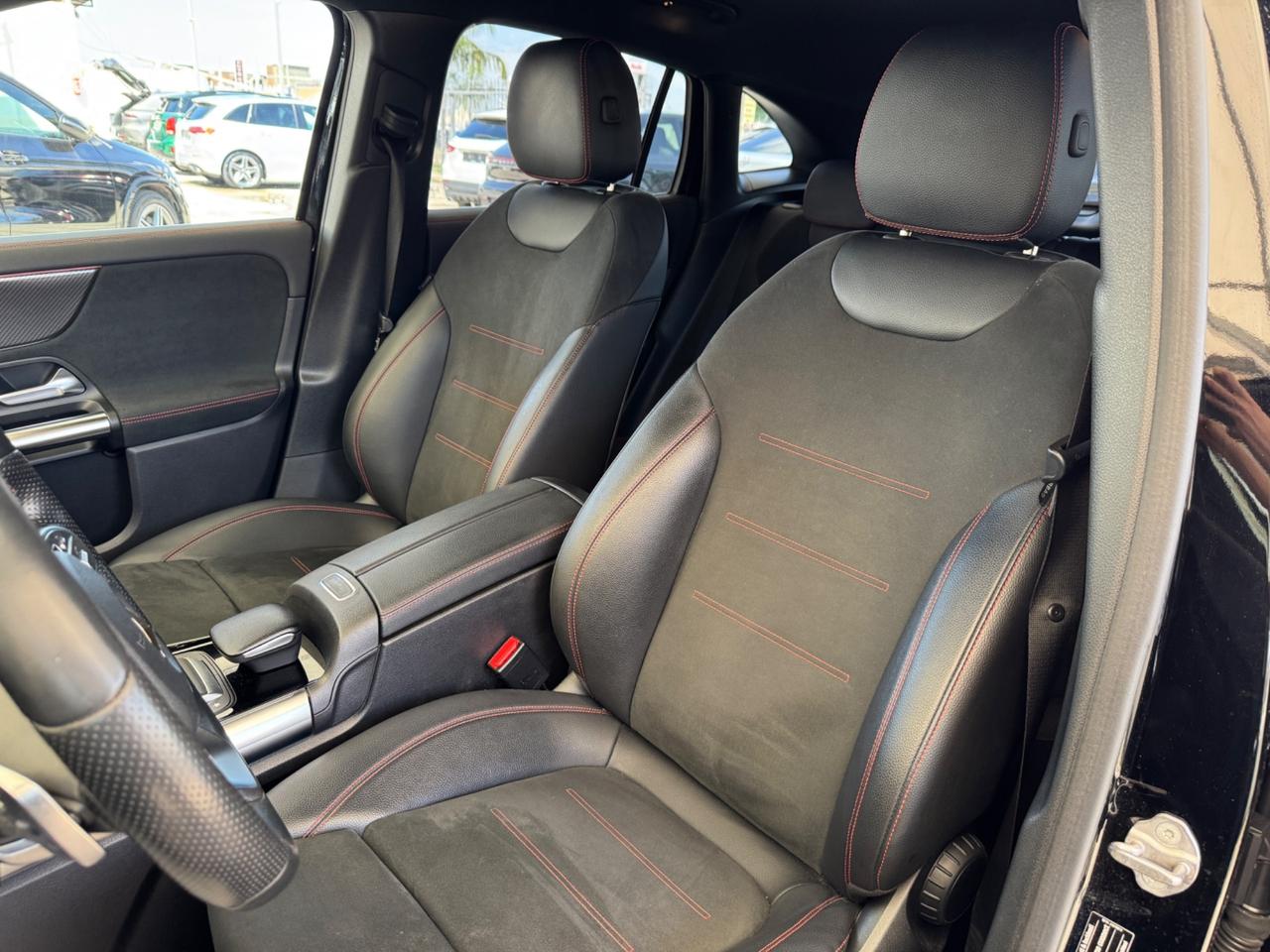 MERCEDES-BENZ GLA 200 d AUTOMATIC. PREMIUM AMG