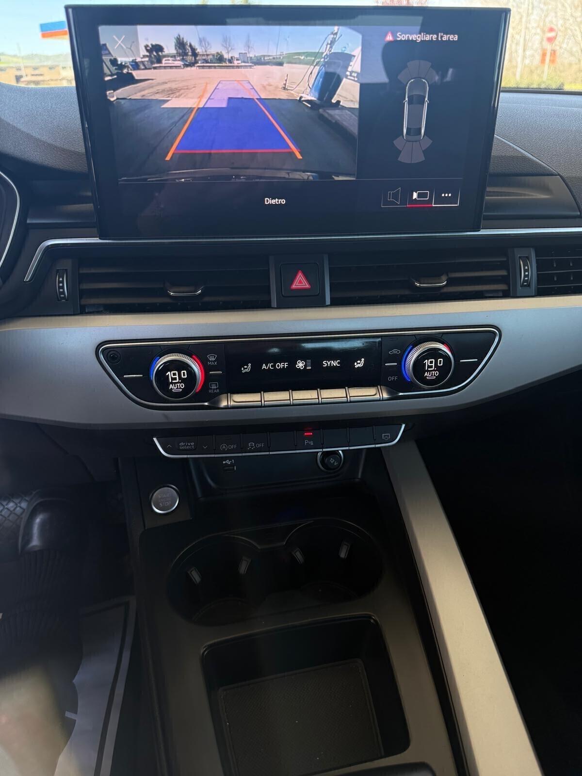 Audi A4 30 TDI/136 CV S tronic Business Advanced