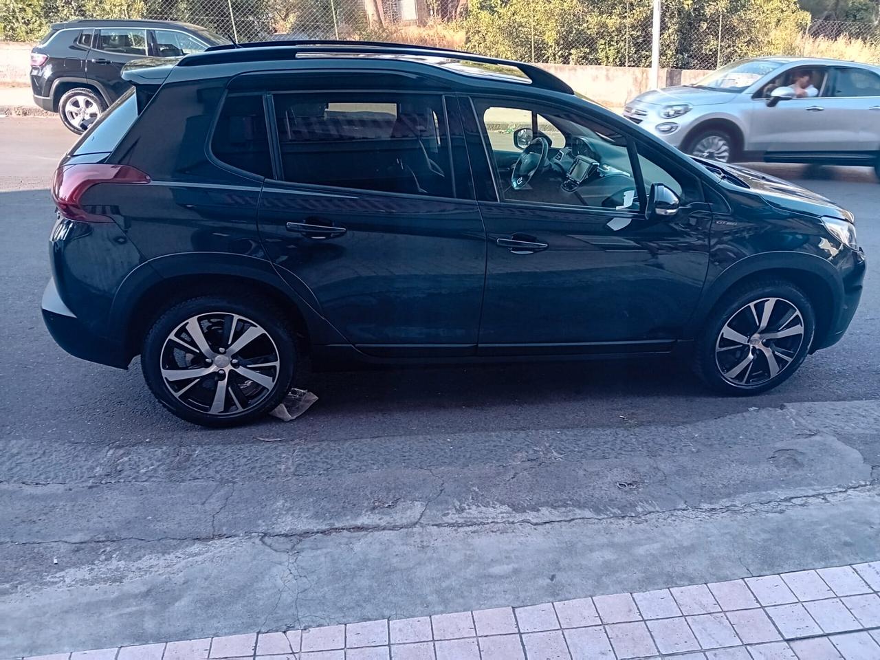 Peugeot 2008 BlueHDi 100 GT Line