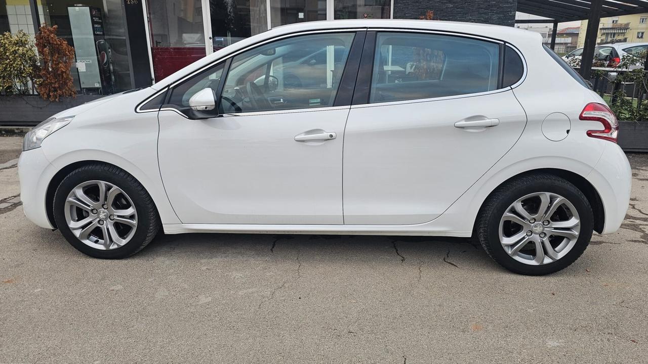 Peugeot 208 1.4 VTi 95 CV 5p. GPL Allure