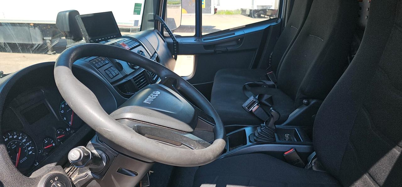 IVECO EUROCARGO 120 - 22 (Euro 6) 317.578 km
