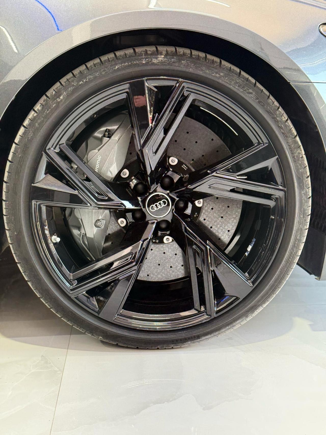 Audi RS6 RS 6 Avant 4.0 TFSI V8 quattro tiptronic
