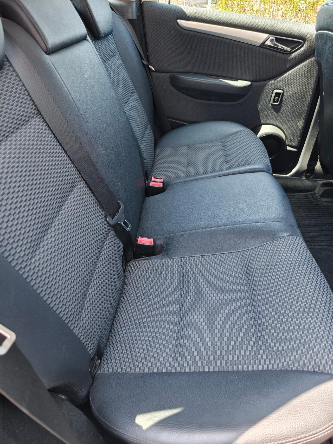 Mercedes-benz B 200 CDI Premium