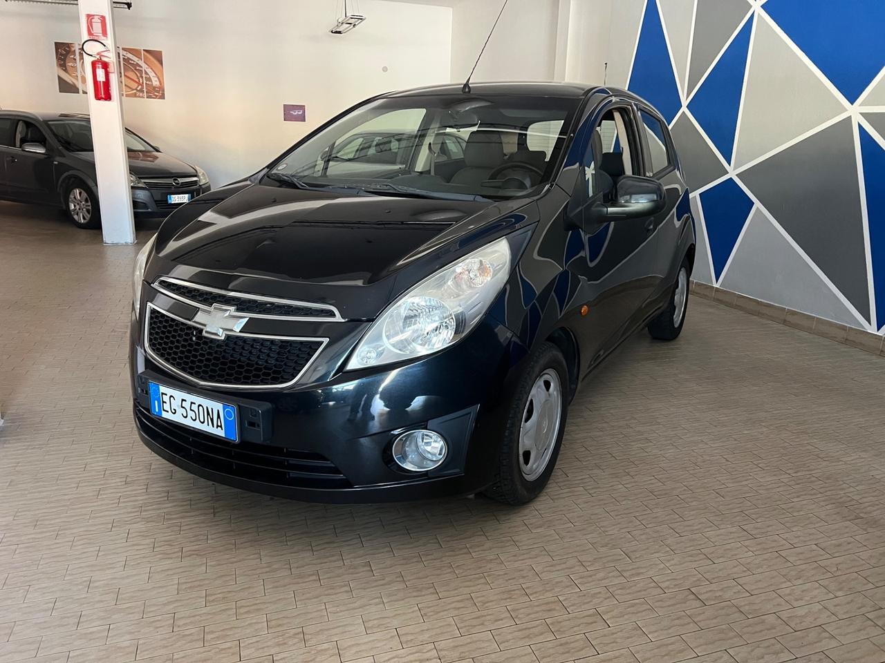 Chevrolet Spark 1.0 5 Porte Neopatentati