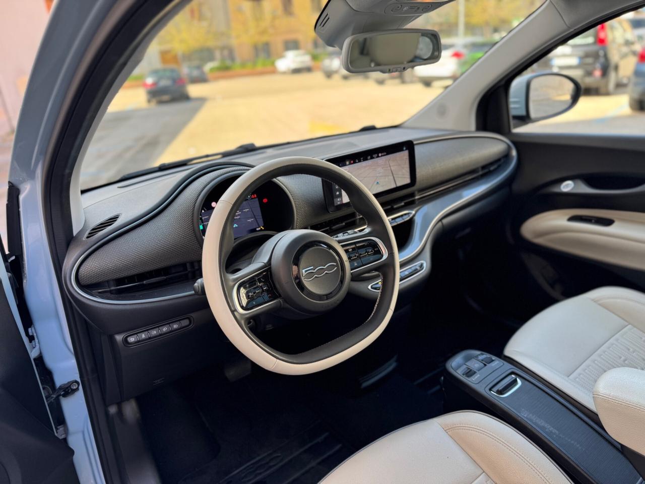 Fiat 500 La Prima Berlina 42 kWh