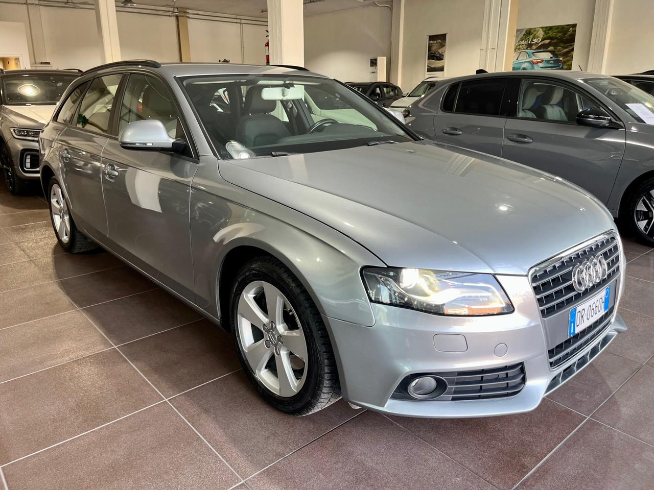 Audi A4 Avant 2.0 TDI 143CV Advanced BOOK SERVICE COMPLETO