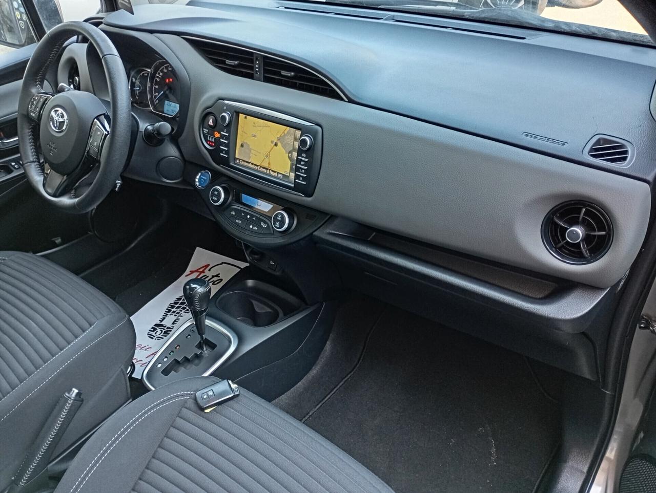 Toyota Yaris 5P 1.5 Hybrid Business Aut.