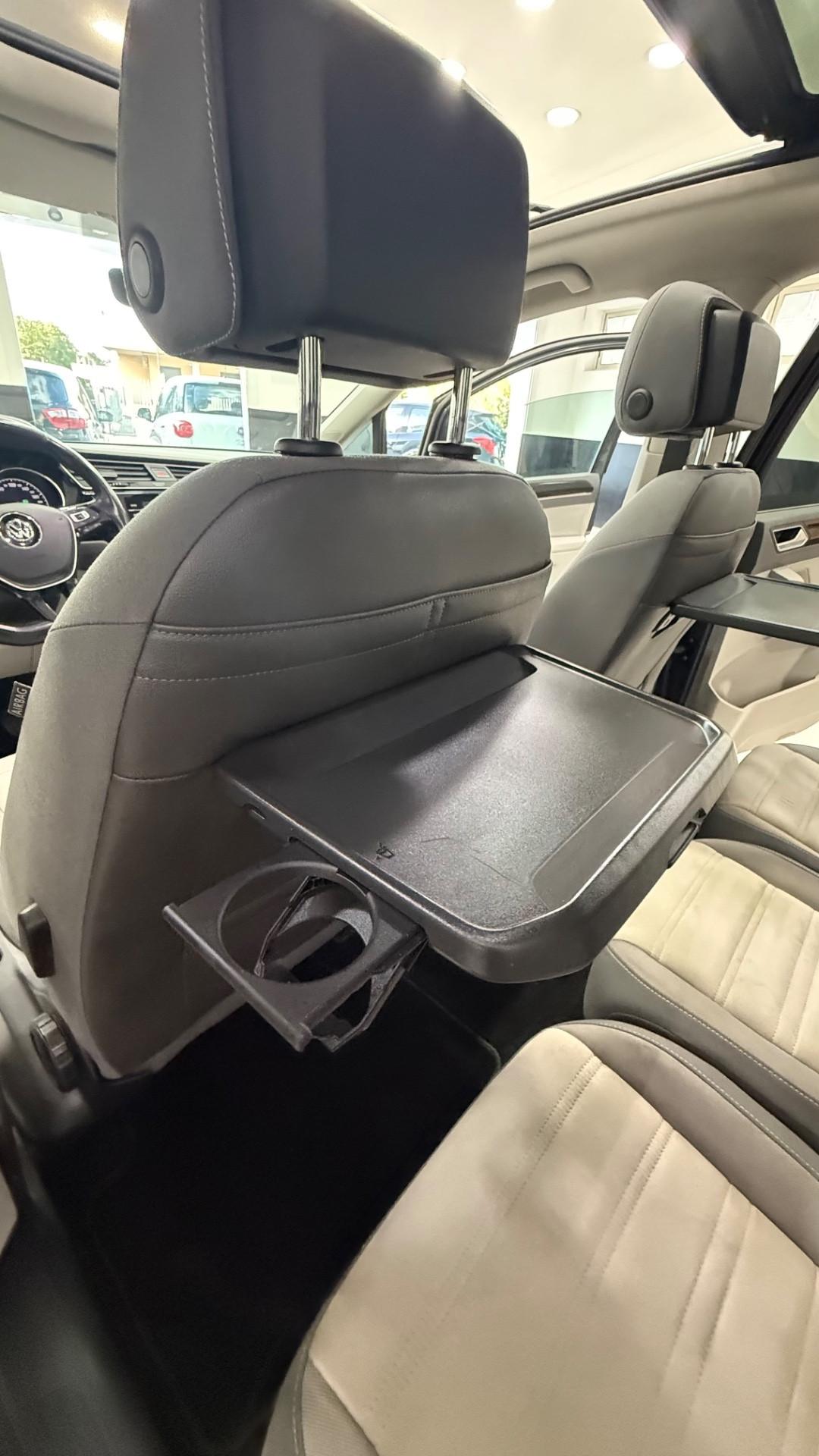 Volkswagen Touran 2.0 TDI 150 CV SCR DSG Executive BlueMotion Tech.