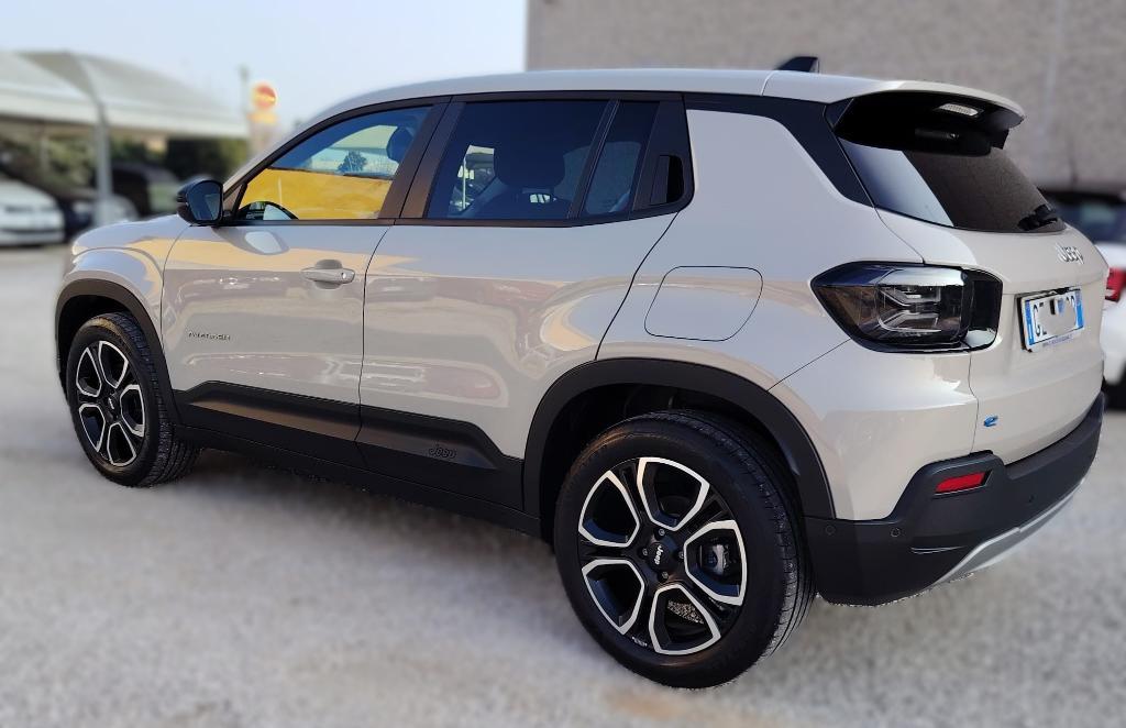 Jeep Avenger full-electric Summit fwd 156cv auto