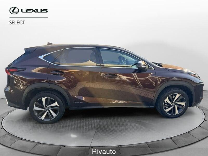 Lexus NX Hybrid 4WD Luxury