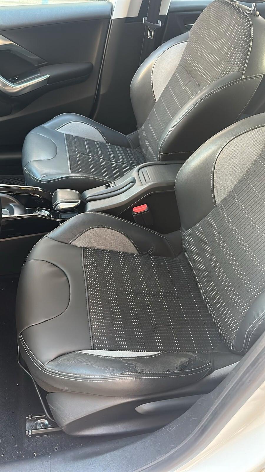 Peugeot 2008 BlueHDi Aut - 120CV
