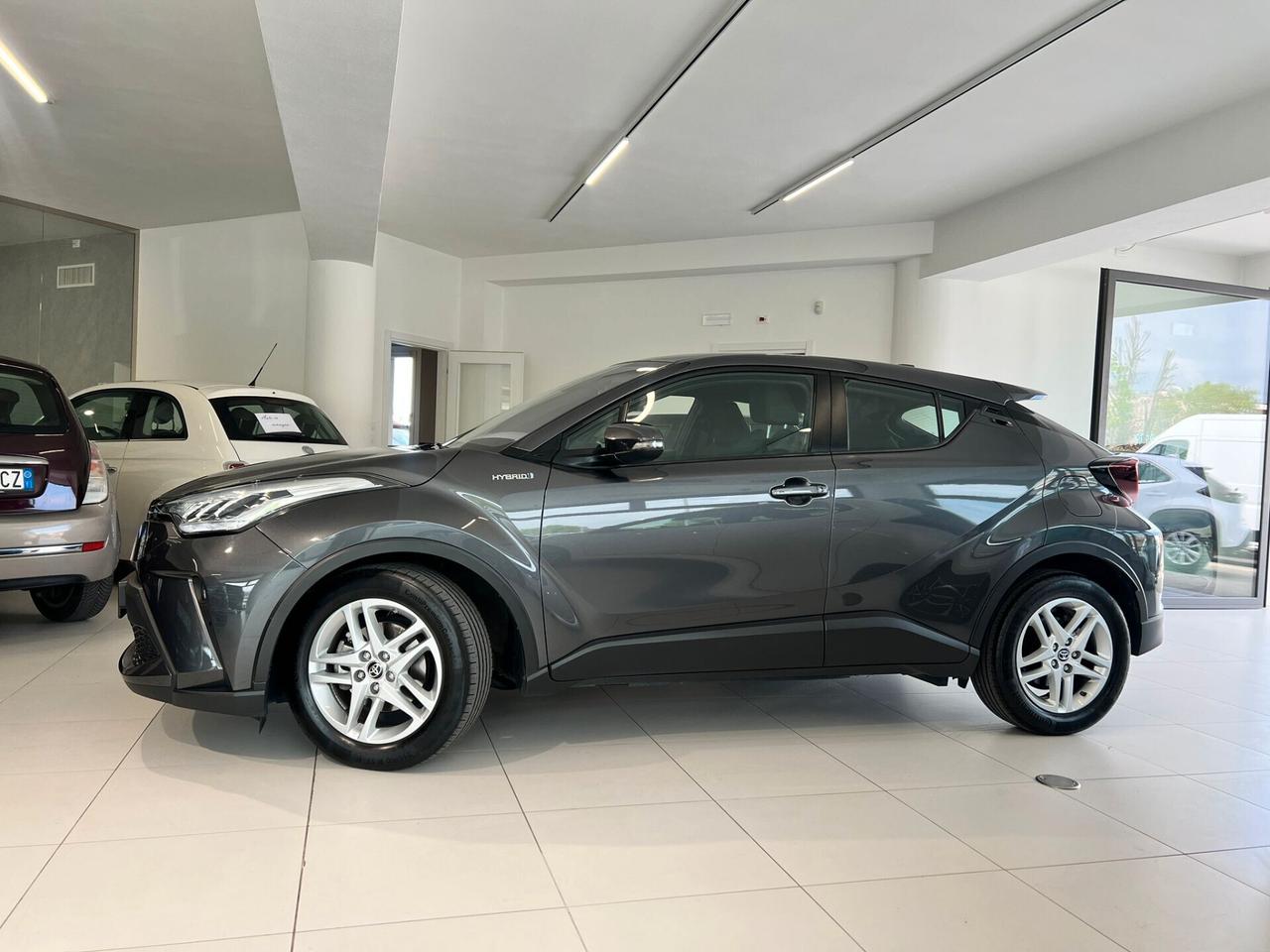 Toyota C-HR 1.8 Hybrid E-CVT Active