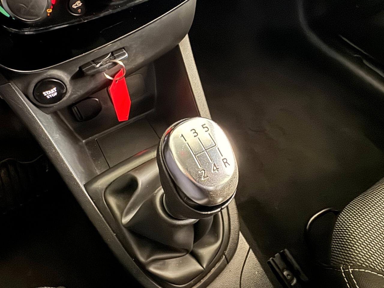 Renault Clio 1.2 75CV benzina 5 porte Life - OK NEOPATENTATI/E!