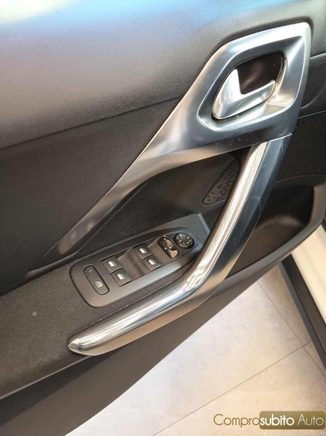 PEUGEOT 2008 1° serie BlueHDi 100 GT Line