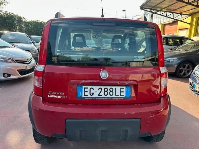 Fiat Panda 1.3 MJT 16V DPF 4x4 Climbing