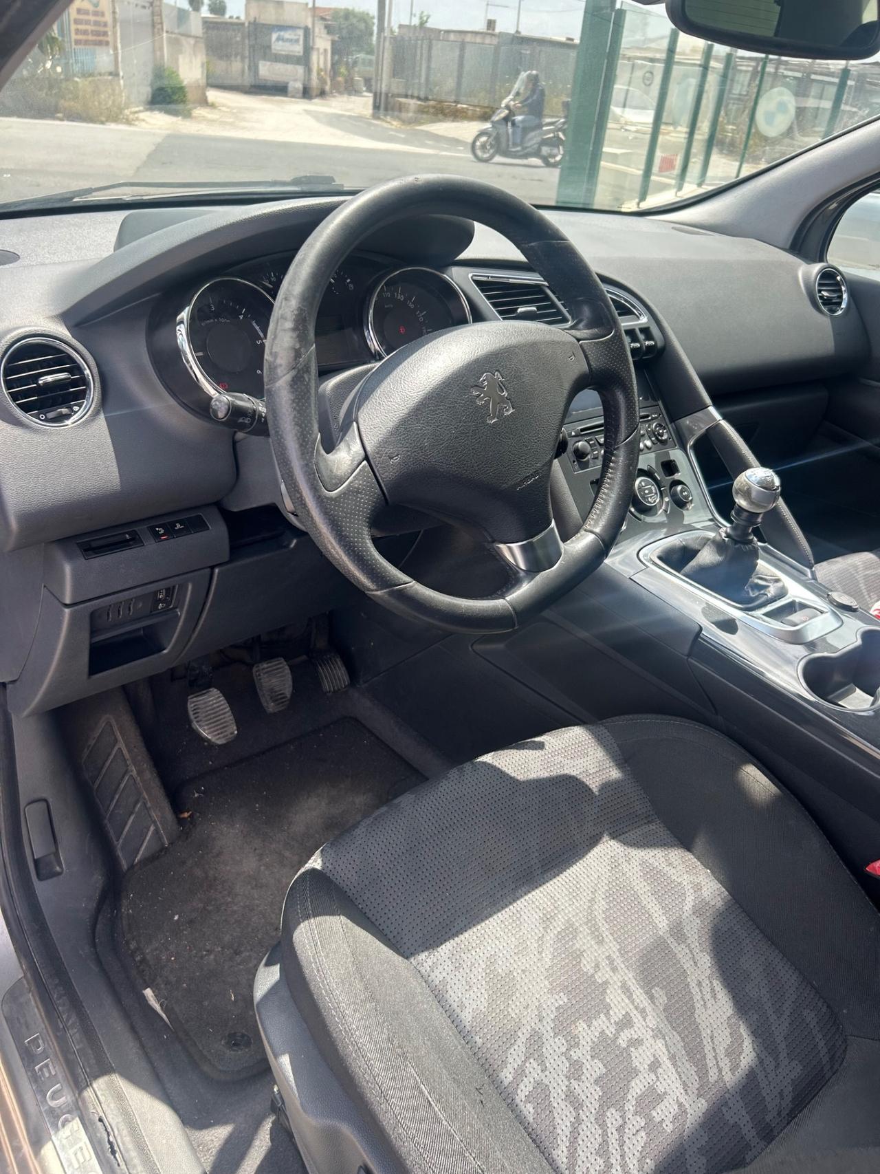 Peugeot 3008 1.6 HDi 110CV Premium