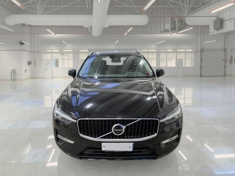 VOLVO XC60 B4 D AWD AUTOMATICO CORE 5 PORTE SUV