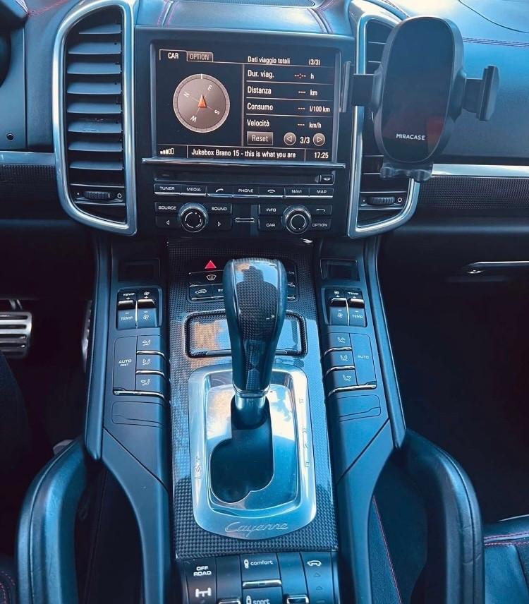 Porsche Cayenne 3.6 GTS 680000 km