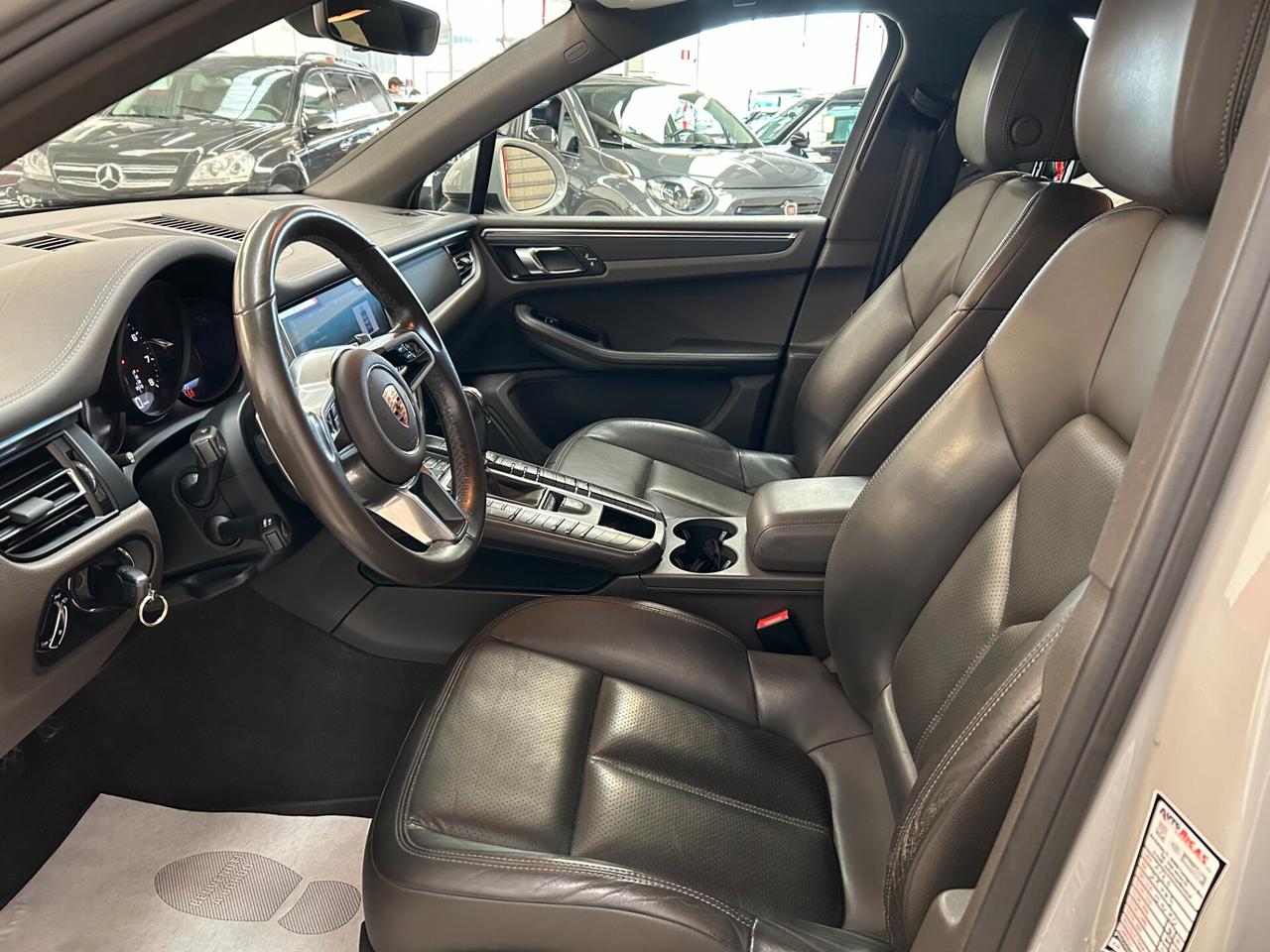 Porsche Macan 2.0 245cv pdk-Dettagli in Descrizione