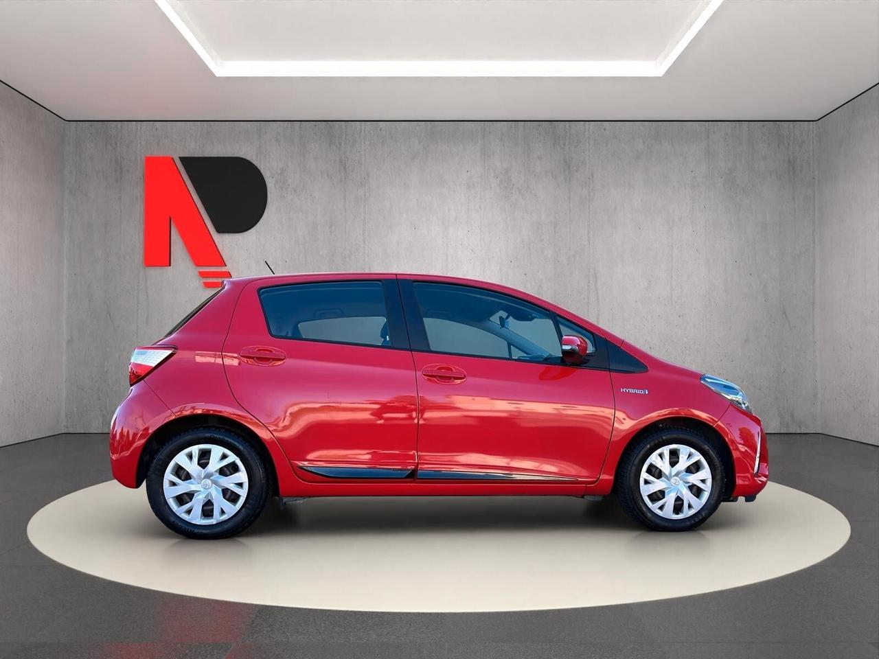 Toyota Yaris 1.5 Hybrid 5 porte Business