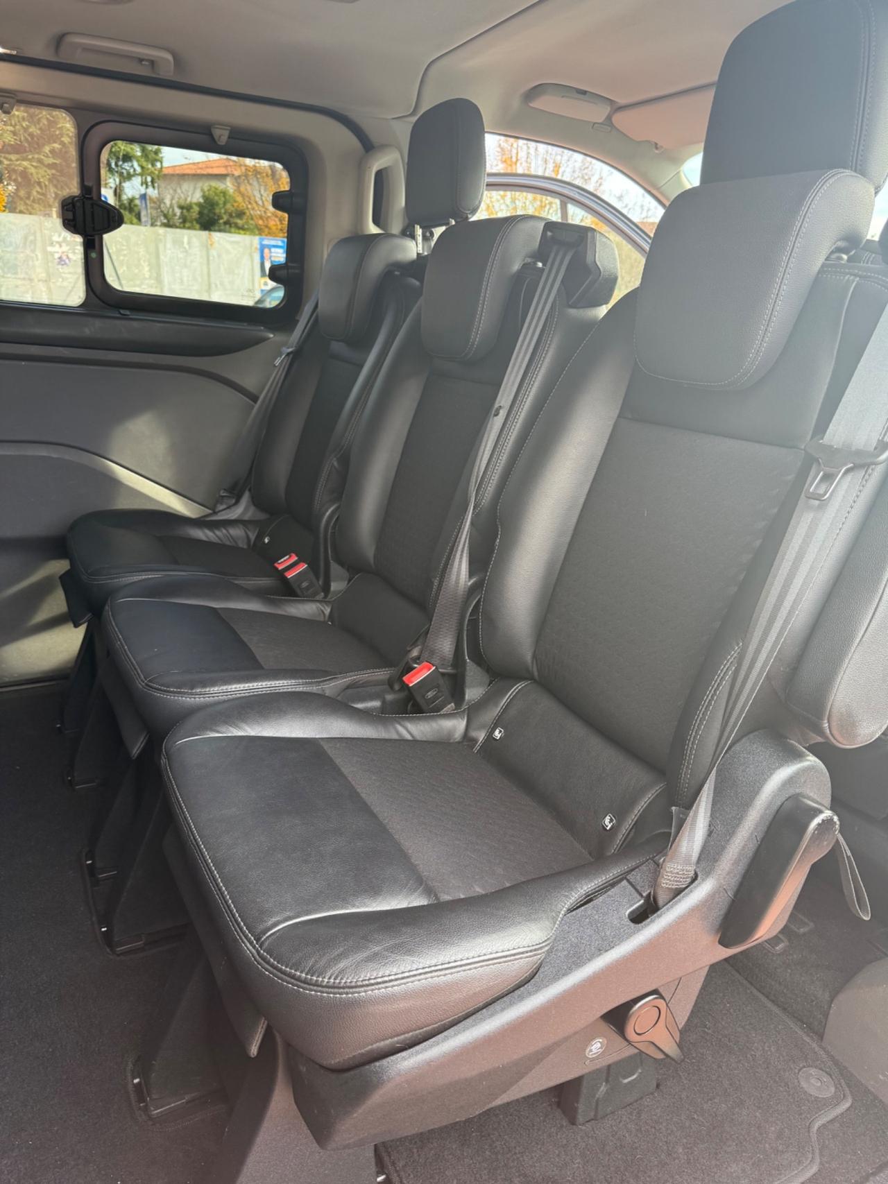 Ford Tourneo Custom 320 2.0 TDCi 185CV PC Sport