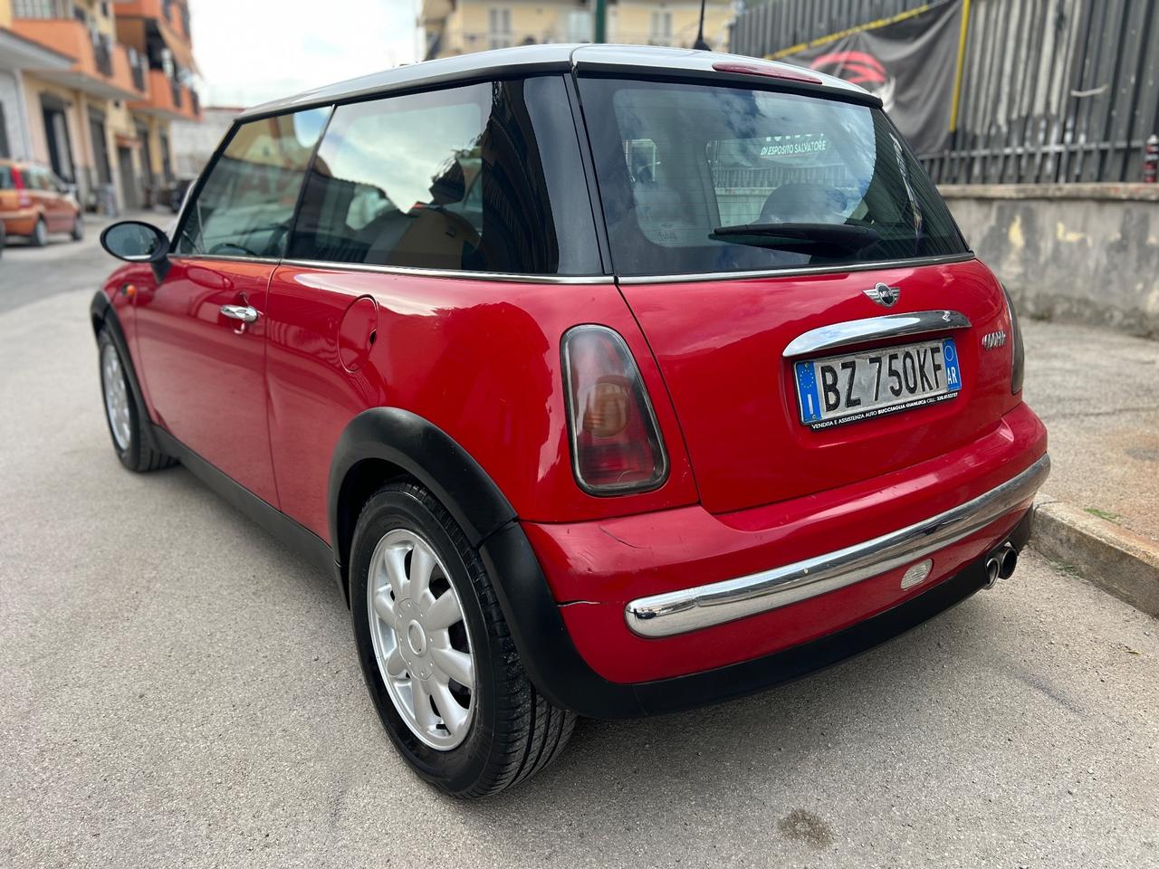 Mini Cooper 1.6 benzina Anno 2002