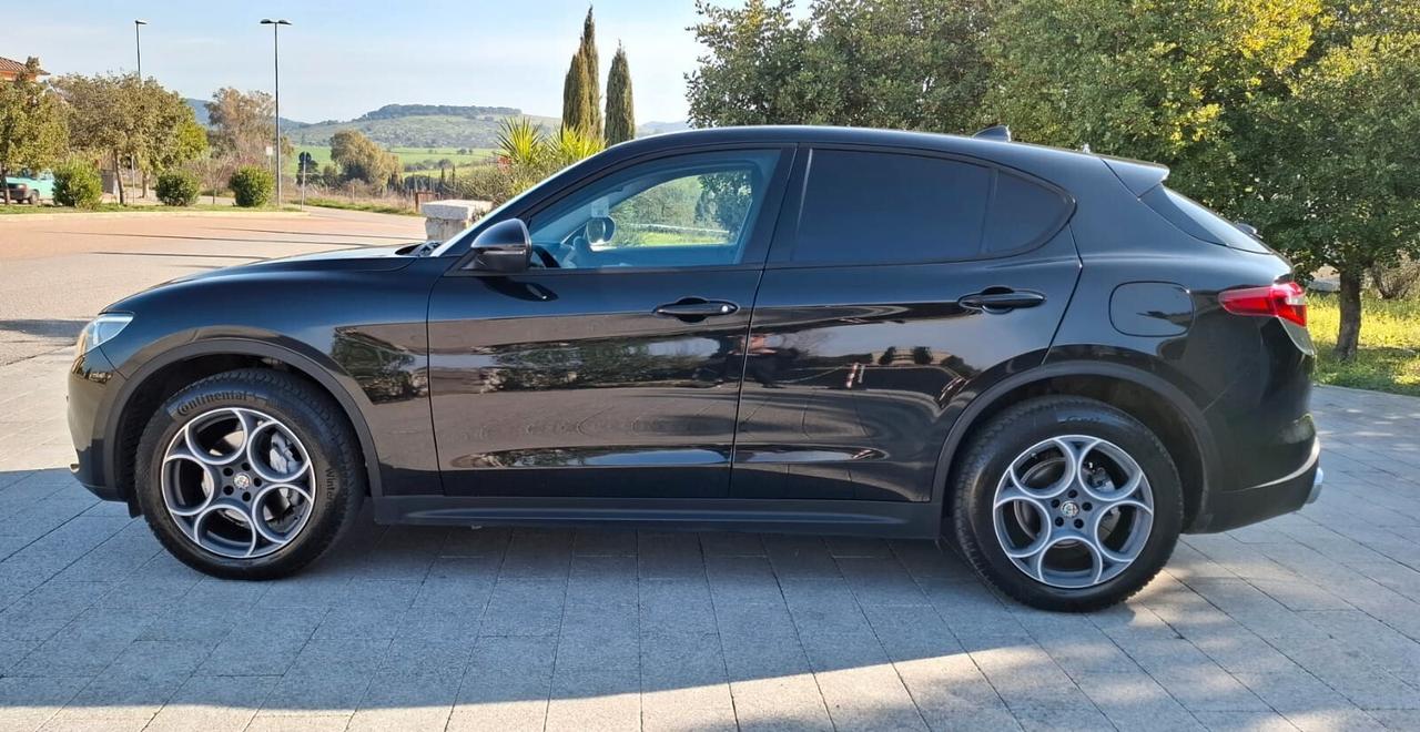 Alfa Romeo Stelvio 2.2 Turbodiesel 190 CV AT8 Q4 Sport-Tech