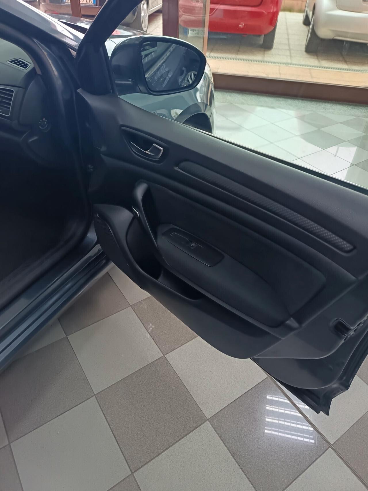 Renault Megane Mégane Sporter Blue dCi 115 CV EDC Intens