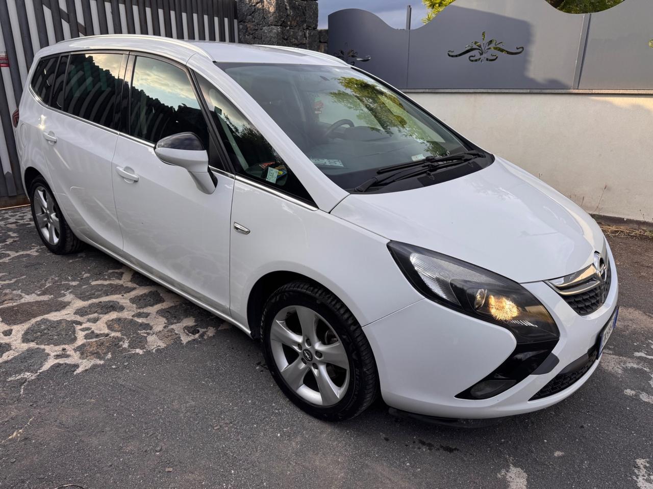 opel zafira 7 posti 2.0 diesel