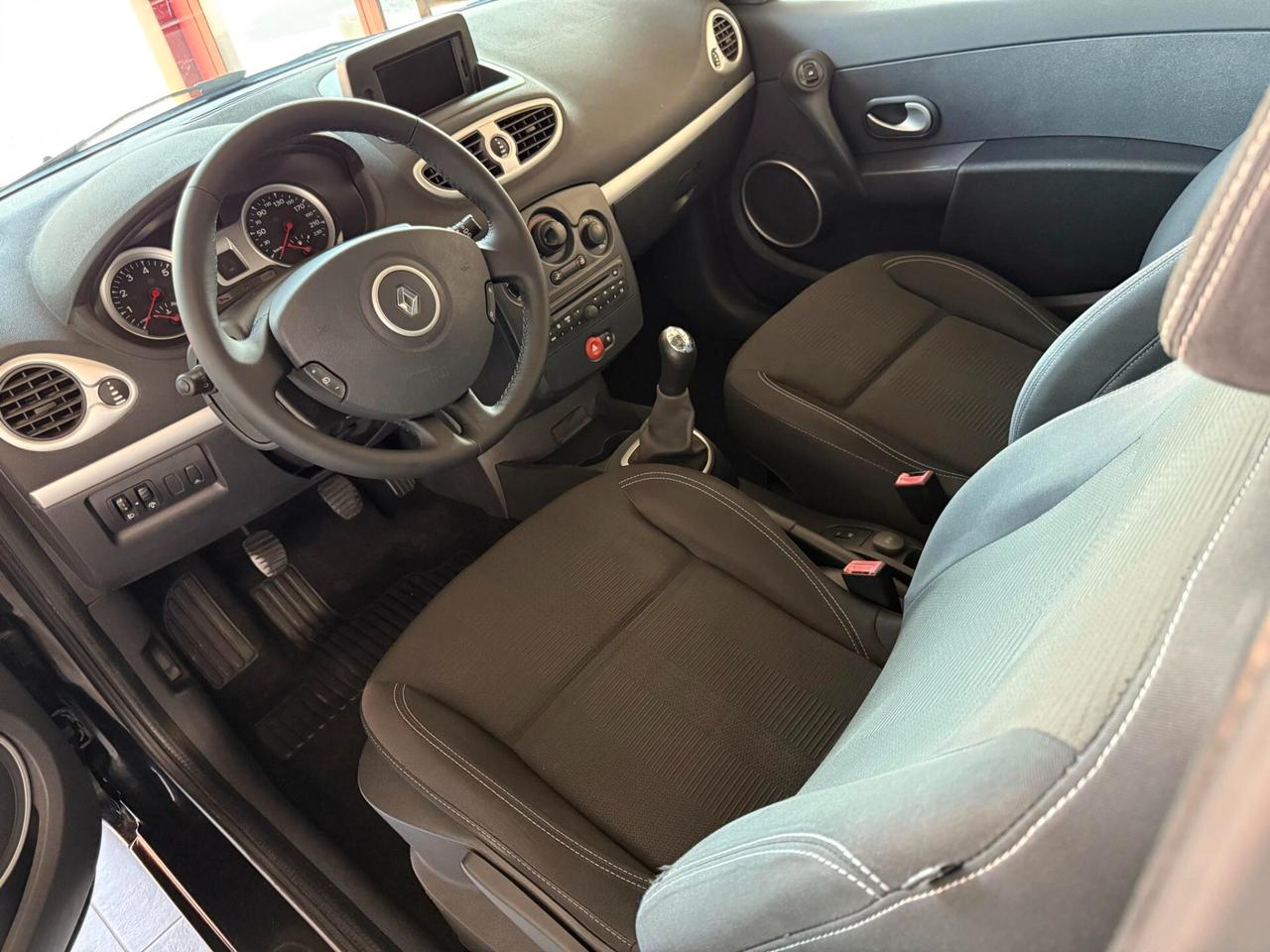 Renault Clio 1.2 16V 3 porte Luxe 100Cv NEOPATENTATI