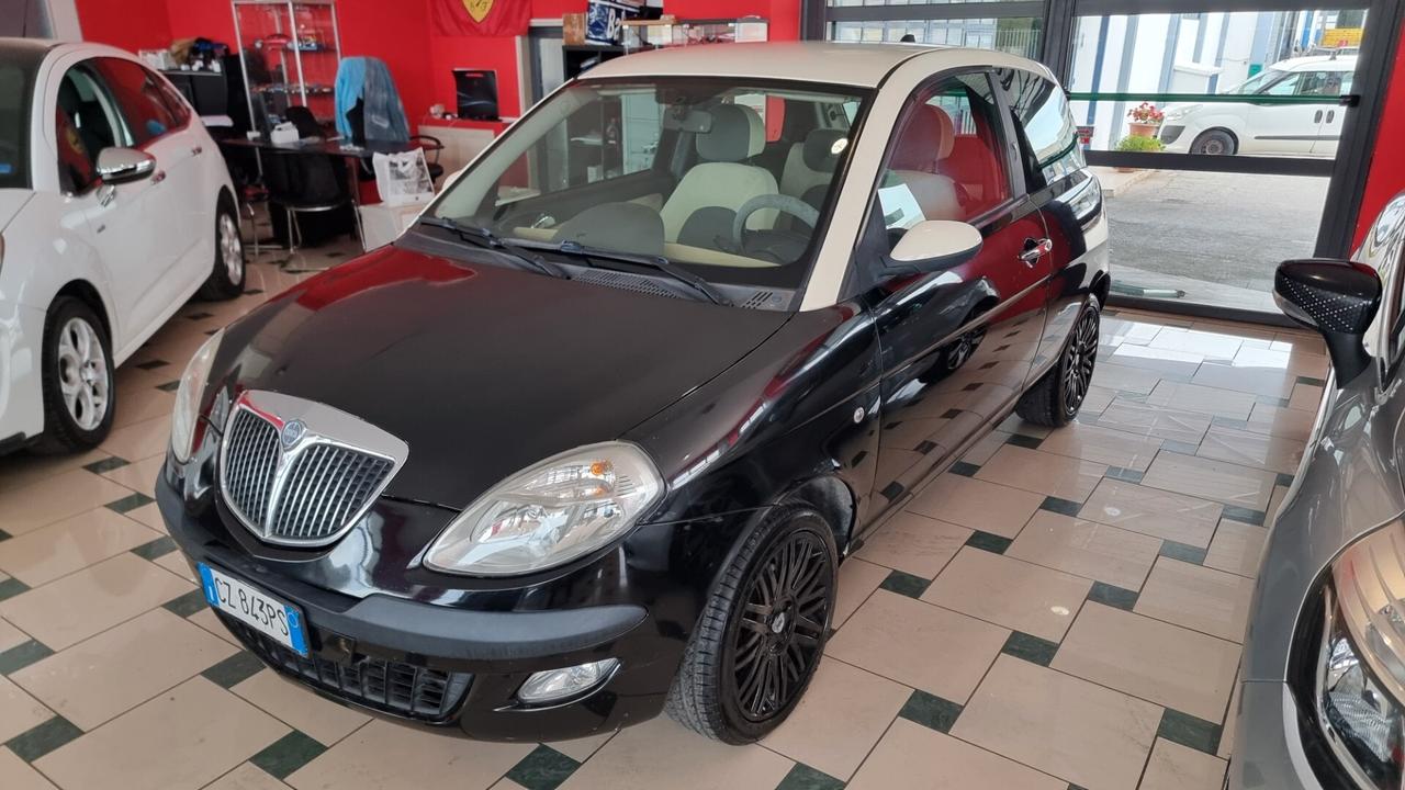 Lancia Ypsilon 1.3 Multijet 16V Platino