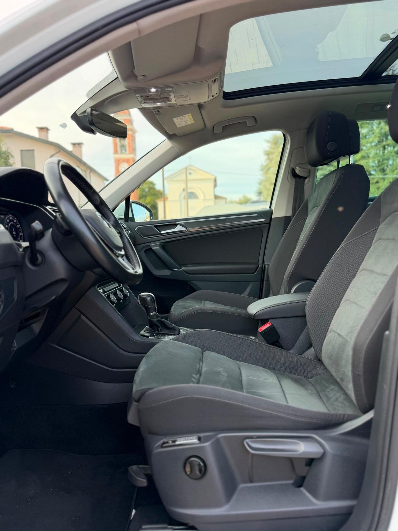 Volkswagen Tiguan 2.0 TDI SCR DSG Business BlueMotion Technology