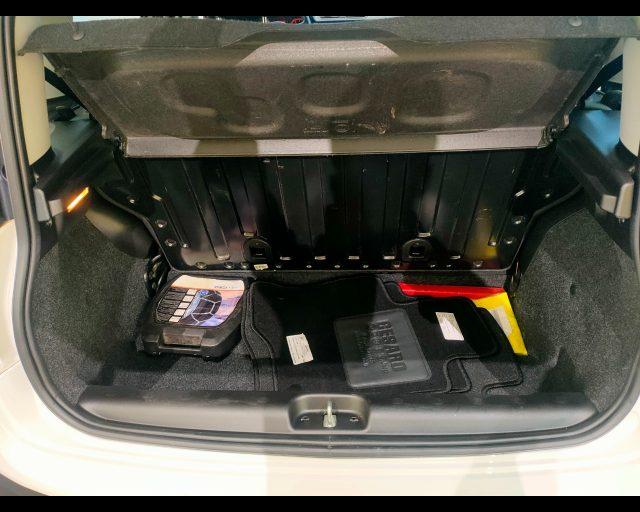 FIAT New Panda 1.0 Hybrid 70cv 5 posti