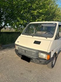Renault Trafic furgone 4x4 posti 9
