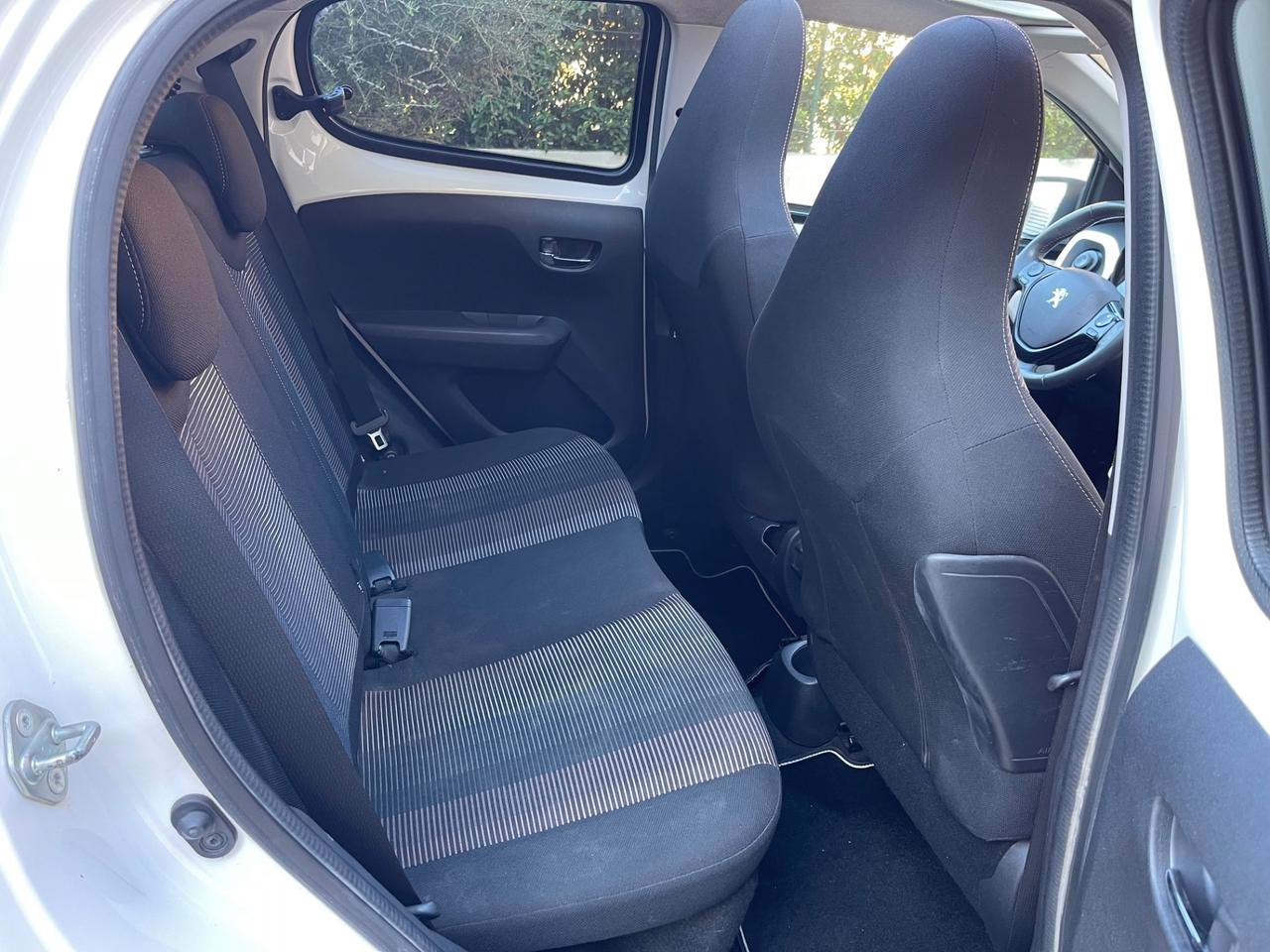 Peugeot 108 PureTech 82 5 porte Allure